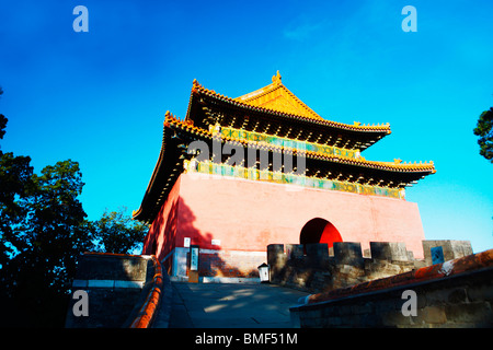 Unter der Leitung von Drachen Schildkröte Tablet-Pavillon, Dingling, Ming-Gräber, Peking, China Stockfoto