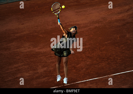 ARAVANE REZAI (FRA) im Wettbewerb bei den French Open 2010 Stockfoto