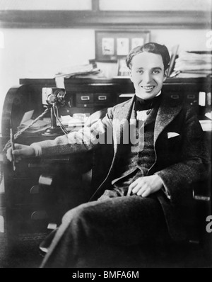 Undatierte Porträtfoto der Komiker und Regisseur Charlie Chaplin (1889-1977). Stockfoto