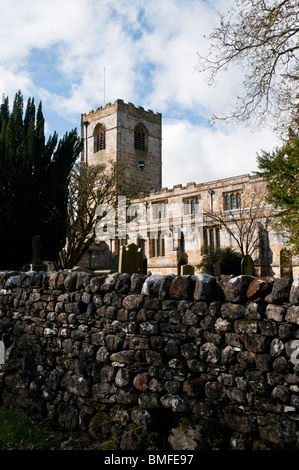 Die Kirche im Dorf Kirkby Malham Stockfoto