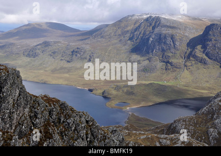 Carnmore und Fionn Loch von Beinn Lair, Fisherfield Wald, Schottland Stockfoto