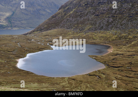 Loch-Maut eine Lochain unter Beinn Dearg Mor, Fisherfield Wald, Schottland Stockfoto