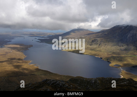 Fionn Loch aus Meall Mheinnidh, Fisherfield Wald, Schottland Stockfoto