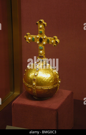 Kugel in der Schatzkammer der Hofburg Stockfoto