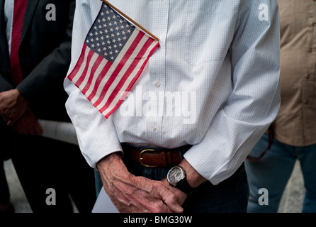 Mitglieder der Illinois Tea Party Bewegung Rallye Chicagos Daley Plaza auf Donnerstag, 15. April 2010. Stockfoto