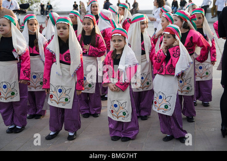 Türkei Antalya - National Woche mit Atatürk Tag und Kinderfest Stockfoto