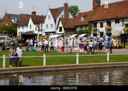 Moriskentänzer in Finchingfield Village Essex England Stockfoto