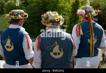 Morris Dancing in Thaxted und umliegenden Dörfern in Nord Essex, Großbritannien Stockfoto