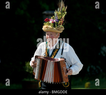 Morris Dancing in Thaxted und umliegenden Dörfern in Nord Essex, Großbritannien Stockfoto