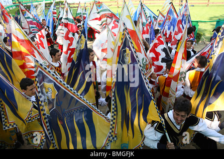 Flagge der Werfer bei traditionellen Ferrara Palio, Ferrara, Italien Stockfoto