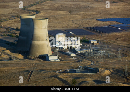 Luftbild oben stillgelegt Rancho Seco Nuclear Generating Station Herold Kalifornien Sacramento County Stockfoto