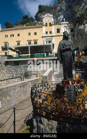 Monte Pellegrino Sizilien Italien Sanktuario De Santa Rosalia Statue Stockfoto