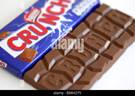 Schmiegt sich Crunch Milch Schokolade Stockfoto