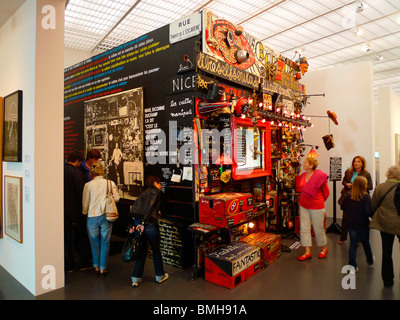 Ausstellung in der neuen Centre Pompidou Art Gallery in Metz Frankreich Stockfoto