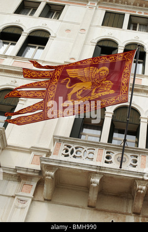 Veneto Landesflagge in Venedig, Italien Stockfoto