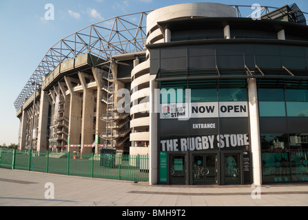 Im Rugby Store in Twickenham Rugby-Stadion, Heimat der englischen International Rugby, in Süd-west-London, UK. Stockfoto