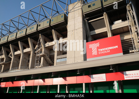 Die Westtribüne des Allianz Stadium, Twickenham, Heimstadion des English International Rugby, im Südwesten Londons, Großbritannien. August 2009. Stockfoto