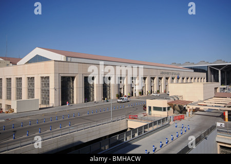 Terminal 2, Flughafen Malaga, Malaga, Costa Del Sol, Provinz Malaga, Andalusien, Spanien. Stockfoto