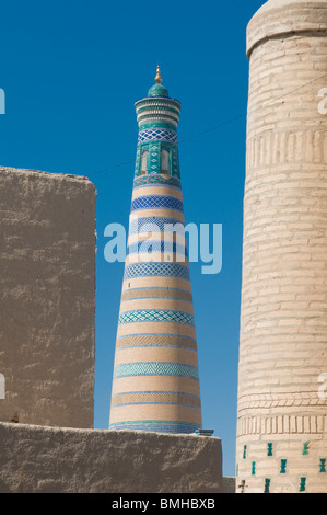 Minarett in Ichon Qala Festung, Chiwa, Usbekistan Stockfoto