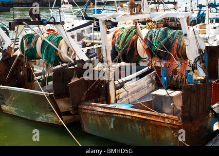 Fischerboote im Hafen von Boulogne in der Region Pas-de-Calais, Frankreich Stockfoto