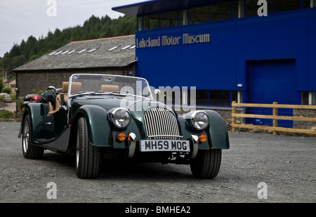 Morgan Roadster 100 außerhalb der Lakeland Motor Museum in Backbarrow, Newby Bridge, Ulverston, Cumbria, UK Stockfoto