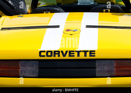 Hinter einem gelben Corvette Can-AM-Auto Stockfoto