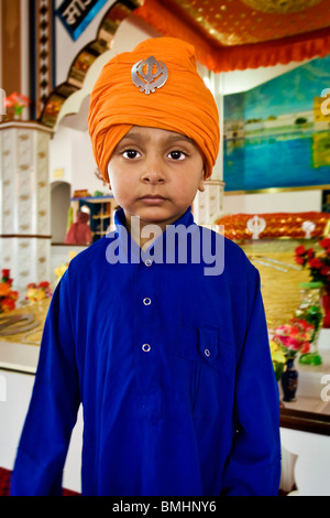 Kind, Portrait, Sikh-Gemeinde, Sikhdharma Gurdwara Singh Sabha Association, Novellara, Provinz Reggio Emilia, Italien Stockfoto