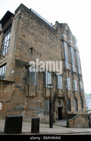 Foto genommen, bevor die Feuer des Charles Rennie Mackintosh Glasgow School of Art, Glasgow, Schottland, Großbritannien Stockfoto