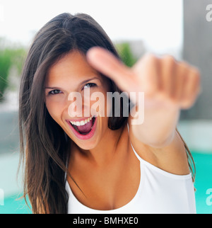 Frau Daumen aufgeben Stockfoto