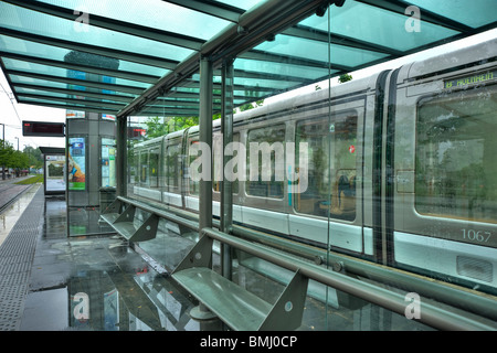 Straßburg, Straßenbahn, Haltestelle Tiergaertel - Straßburg, Straßenbahn, Endstation Tiergaertel Stockfoto