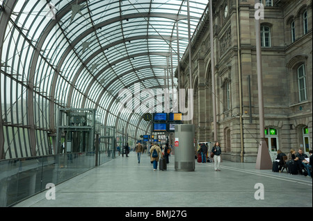 Straßburg, Bahnhof - Straßburg, Bahnhof Stockfoto