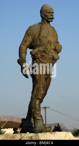 Verhaftet, Isa (1864-1916). Albanischer Patriot, Stratege und militärischer Führer. Die Statue. Shkodra. Republik Albanien Stockfoto