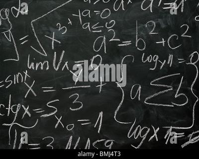 Mathe-Formel auf einer Tafel Stockfoto