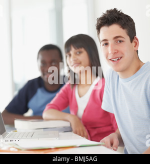 Schüler im Klassenzimmer Stockfoto