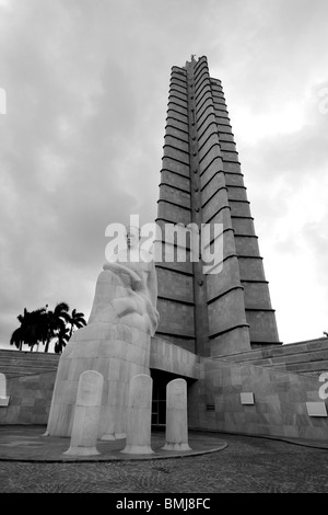 Plaza De La Revolución Statue von Josi Marti Denkmal und Aussichtsturm in schwarz und weiß in Havanna Kuba Stockfoto