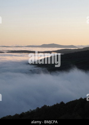 Wolken-Meer vom O Cebreiro Berg. Galizien. Spanien. Stockfoto