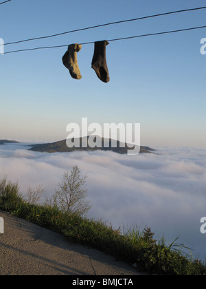 Wolken-Meer vom O Cebreiro Berg. Galizien. Spanien. JAKOBSWEG. Stockfoto