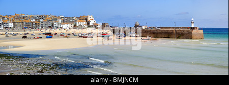 Panorama von Port St Ives in Cornwall Stockfoto