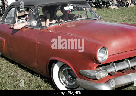 "Kustom Kulture 2010": Hot Rods, Kustoms, Kreuzer & Kunst auf dem Flugplatz in Bottrop-Kirchhellen, Deutschland. Stockfoto