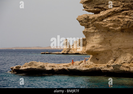 Ägypten, Sinai-Halbinsel, Golf von Tiran Sharm El-Sheik (aka Red Sea Riviera). Küsten Blick auf des Rote Meeres Ras Mohamed NP. Stockfoto