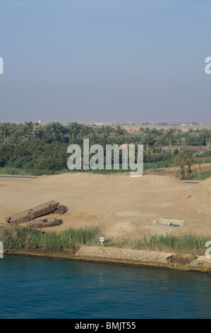 Ägypten, Suez-Kanal. Typische Kanalblick. Stockfoto