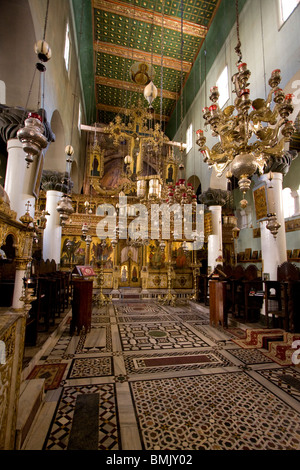 Die Ikonostase im Inneren der großen Basilika der Verklärung in das heilige Kloster des Heiligen. Stockfoto