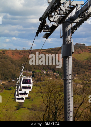 Alpenländischen Stil Seilbahnen im Themenpark Heights of Abraham in Matlock Bath in Derbyshire Peak District England Großbritannien Stockfoto