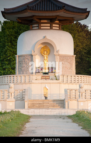 Friedens-Pagode Milton Keynes Buckinghamshire England Stockfoto