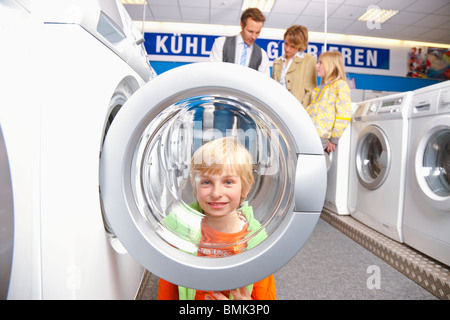 Junge Maschinen Bullseye durchsehen Stockfoto