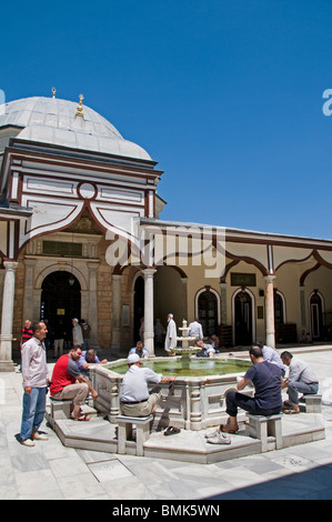 Bursa Emir Sultan Emirsultan Camii Moschee Türkei Anatolien Frauen beten Stockfoto