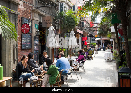 Cafe in der Taikang Road, Shanghai, China Stockfoto