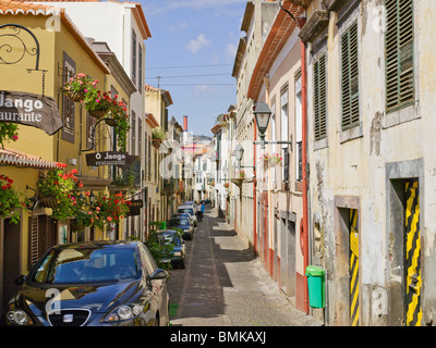 Street View Szene in der Altstadt von Funchal Madeira Portugal EU Europa Stockfoto