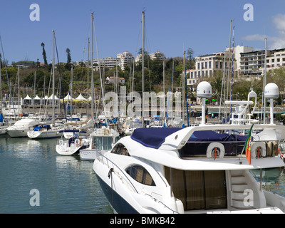 Jachten Yacht Boot und Boote in der Marina Hafen Funchal Madeira Portugal EU Europa Stockfoto
