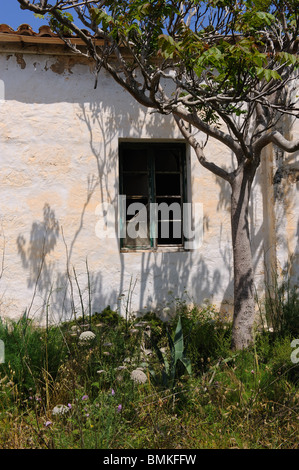 Verfallenen Armee Gebäude La Mola, Mahon (Mao) Menorca, Spanien Stockfoto